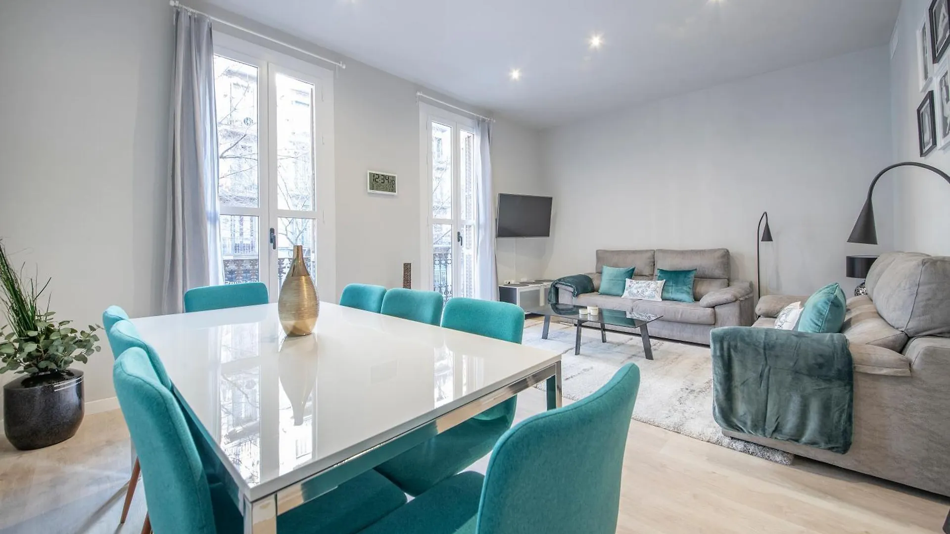 Apartamento 4 Dormitorios En Calle Rosello You Stylish Apartments Barcelona
